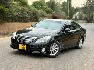 Toyota Crown 2009 Black