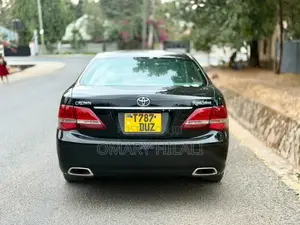 Toyota Crown 2009 Black