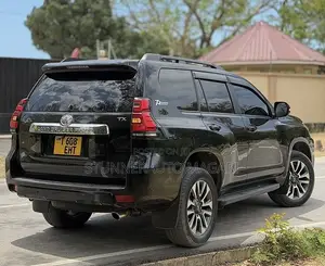 Toyota Land Cruiser Prado 2022 Matt Black