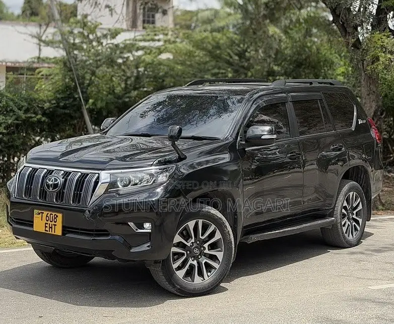 Toyota Land Cruiser Prado 2022 Matt Black