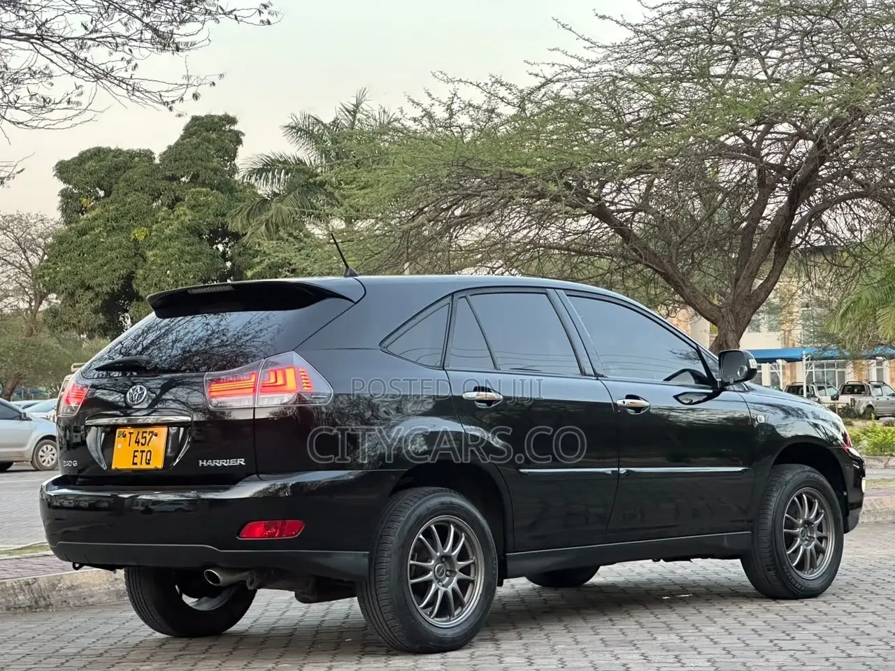 Toyota Harrier 2005 Black