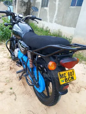 Bajaj Avenger 150 Street 2024 Black