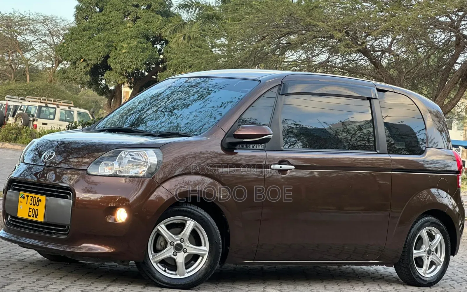 Toyota Porte 2015 Gray