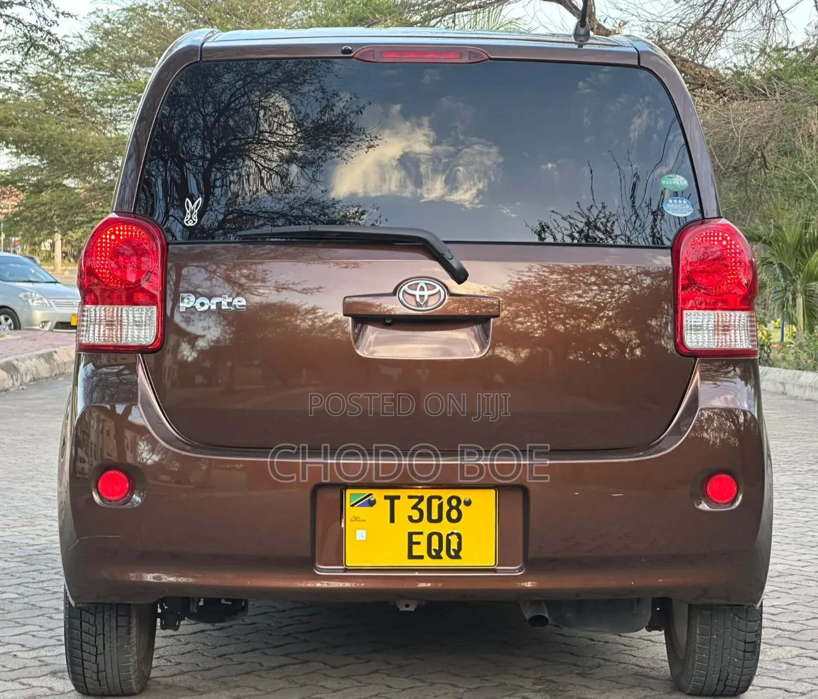 Toyota Porte 2015 Gray