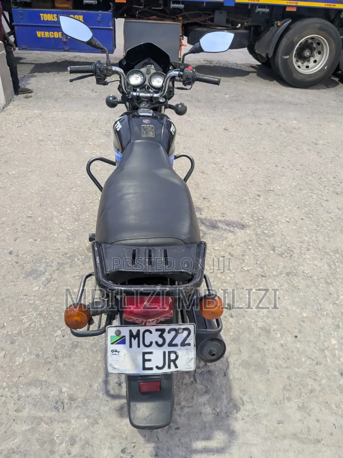 TVS HLX 125 2025 Black
