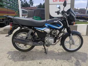 TVS HLX 125 2025 Black