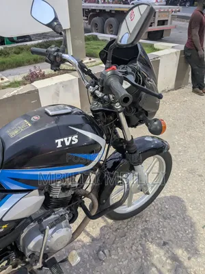 TVS HLX 125 2025 Black