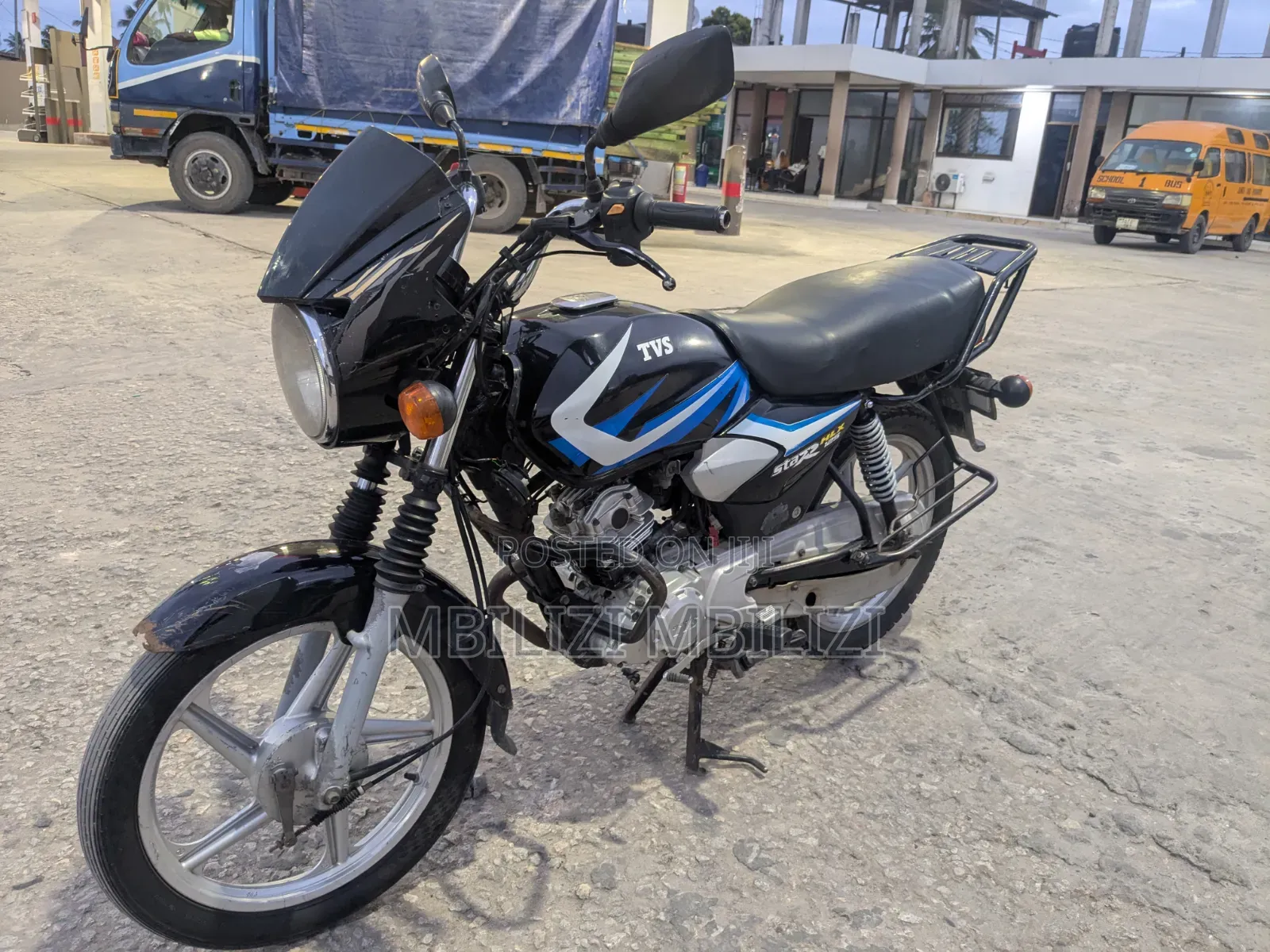 TVS HLX 125 2025 Black