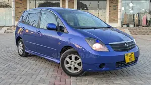 Toyota IST 2004 Blue