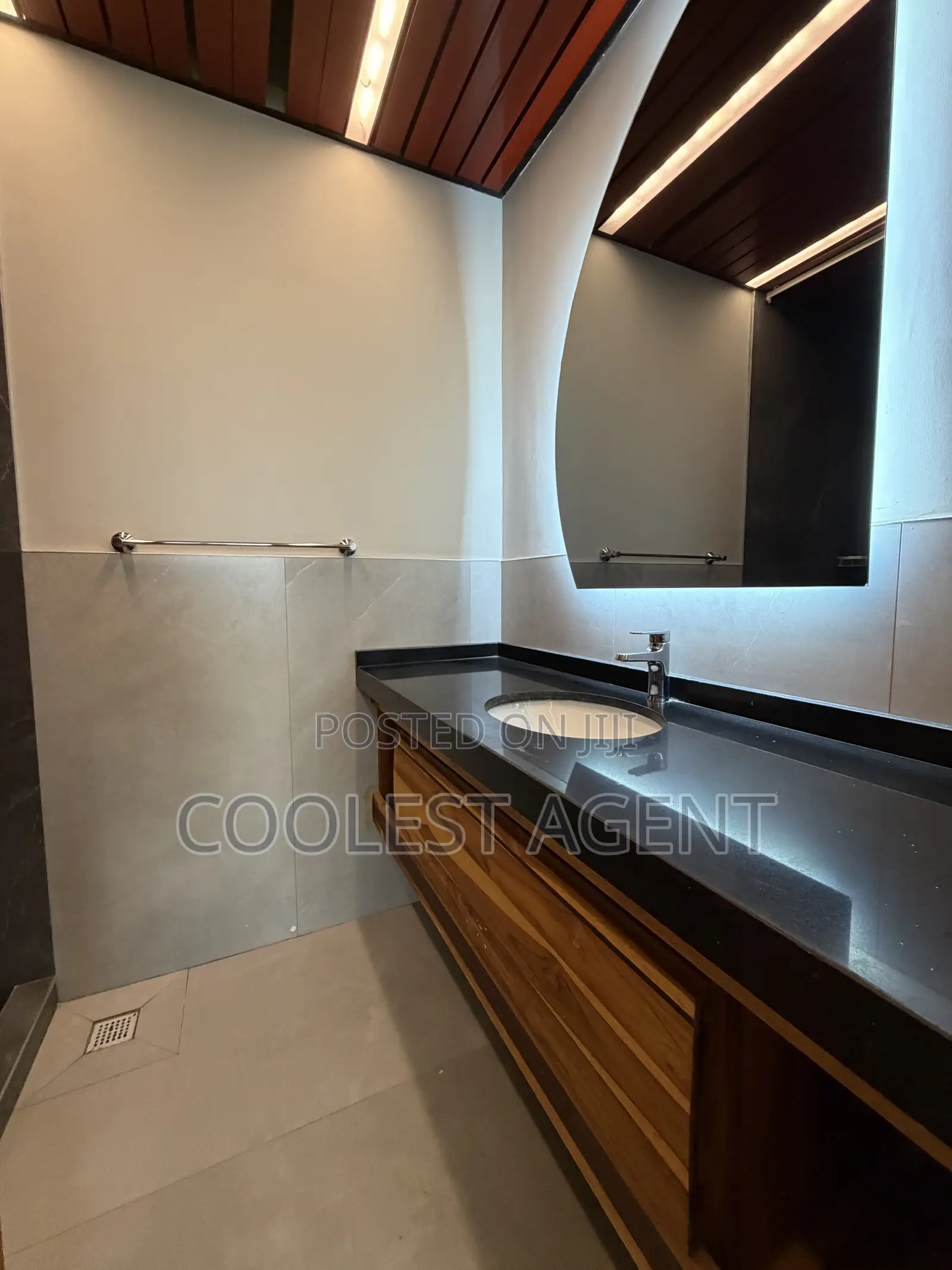 Furnished 3bdrm Apartment in Coolest Estate, Masaki for sale