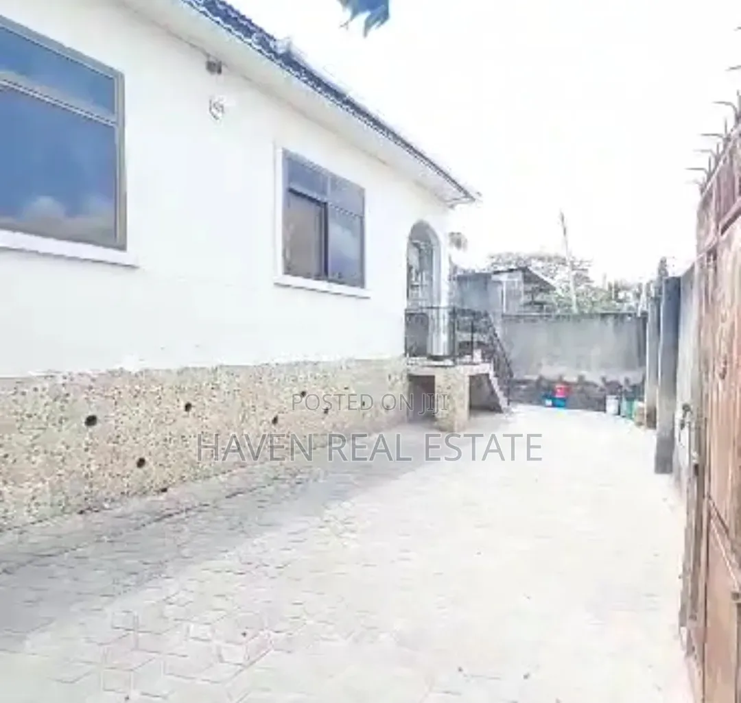 3bdrm House in Mbezi for sale