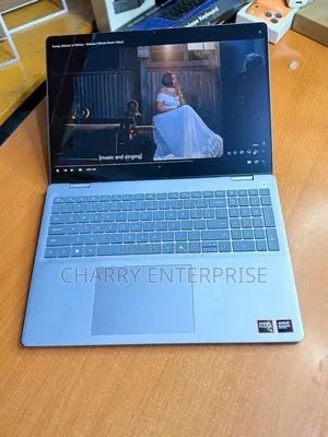 Laptop Dell Inspiron 16 Plus 7620 16GB AMD Ryzen SSD 512GB