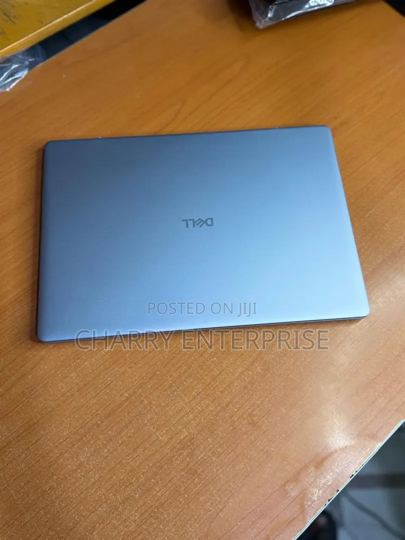 Laptop Dell Inspiron 16 Plus 7620 16GB AMD Ryzen SSD 512GB