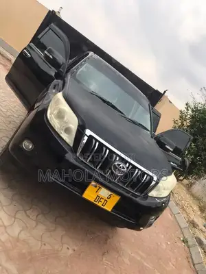 Toyota Land Cruiser Prado Kakadu 2018 Black