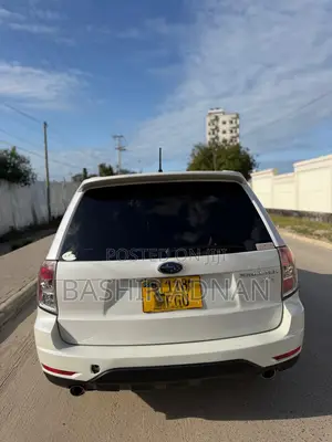 Subaru Forester 2010 Off white