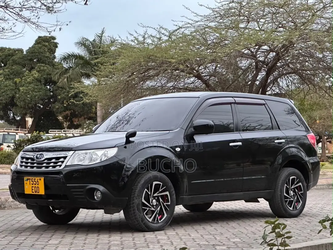 Subaru Forester 2010 Black