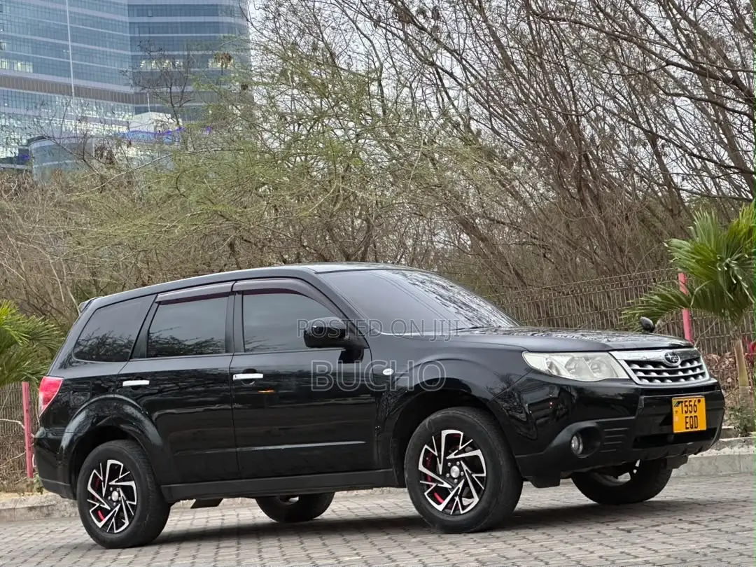Subaru Forester 2010 Black