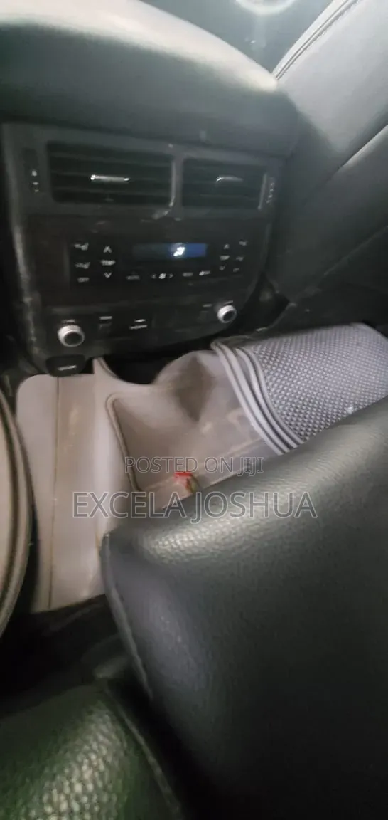 Toyota Land Cruiser 4.6 V8 ZX 2018 White