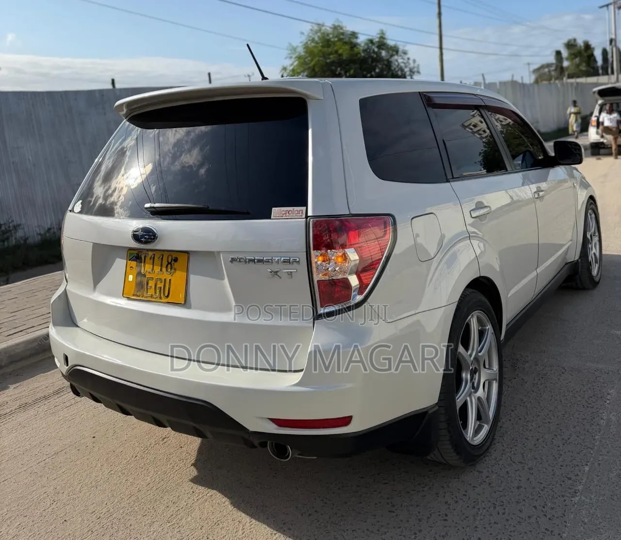 Subaru Forester 2.5X 2011 White