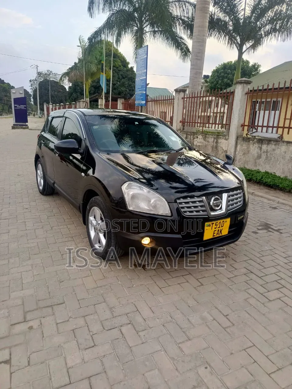 Nissan Dualis 2011 Black