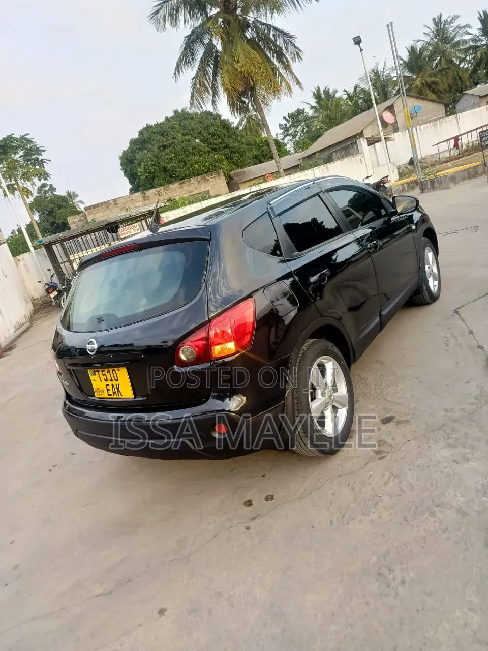 Nissan Dualis 2011 Black