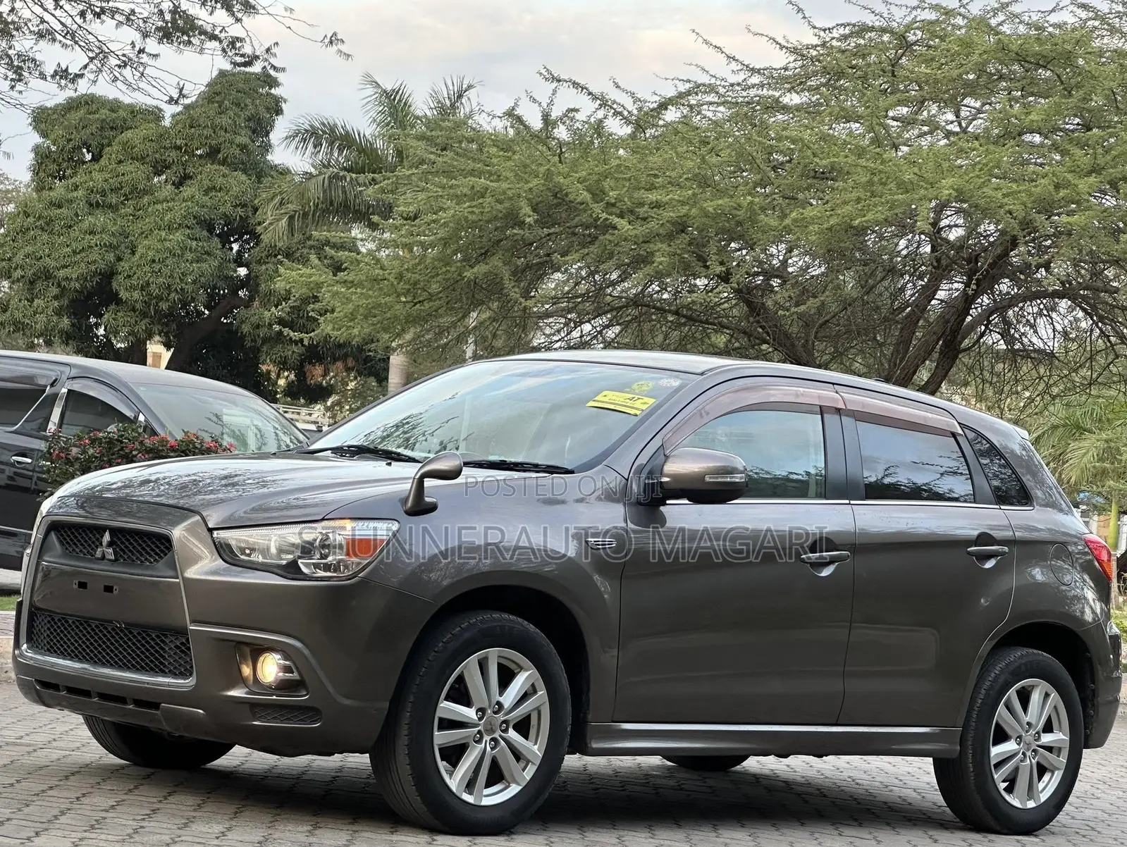 Mitsubishi RVR 2.0 2011 Gray