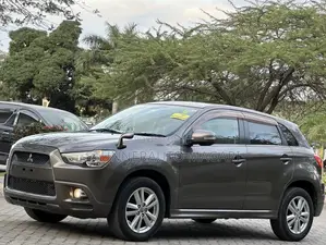 Mitsubishi RVR 2.0 2011 Gray