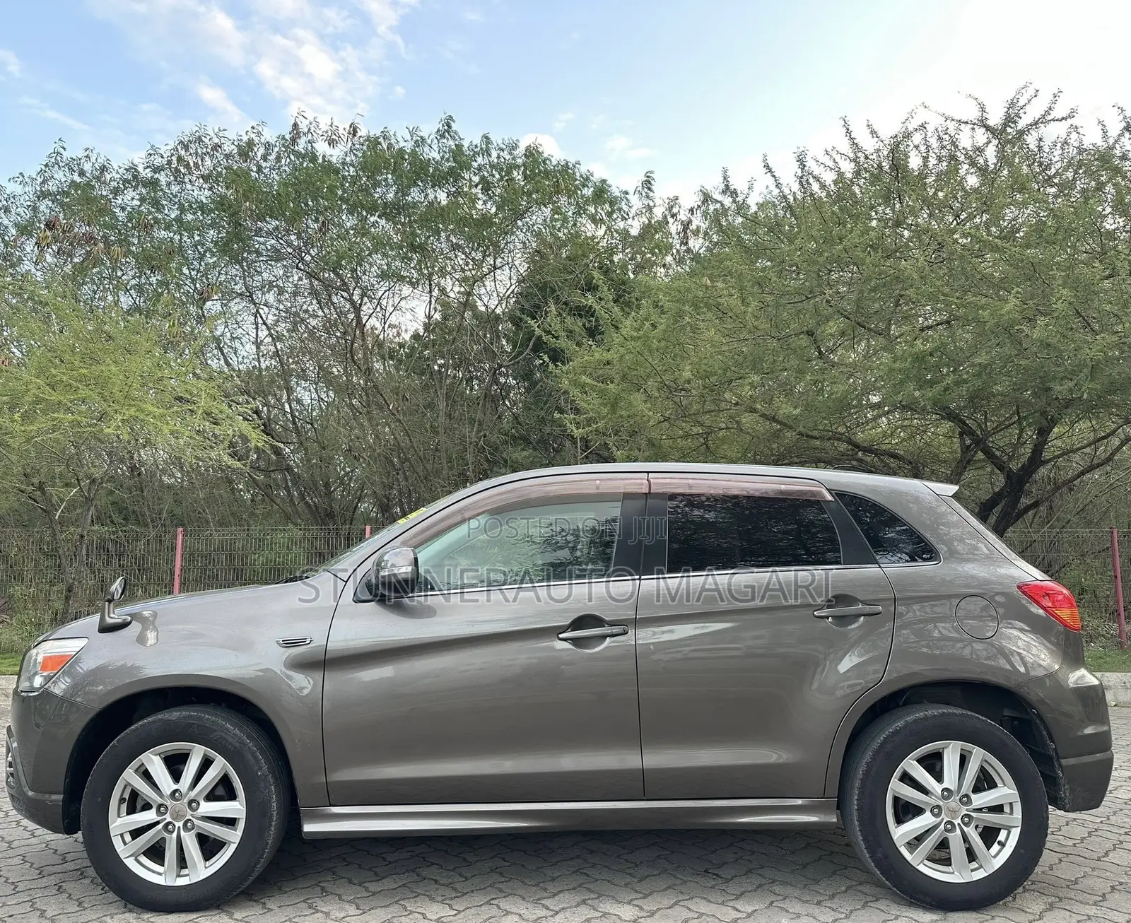 Mitsubishi RVR 2.0 2011 Gray