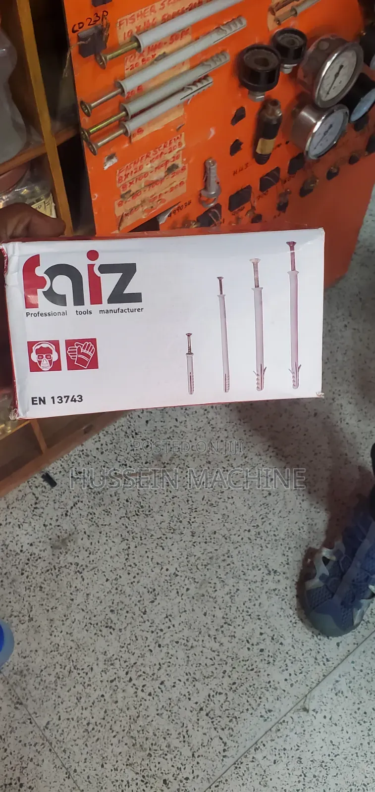Fisher Screw Size 8'' ×100 PC 100new