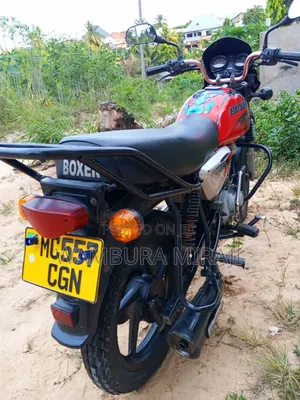 Bajaj Boxer 125 2025 Red