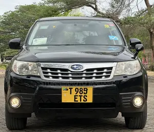 Subaru Forester 2012 Black