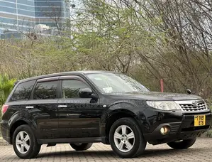 Subaru Forester 2012 Black