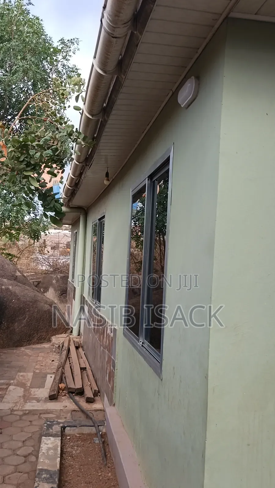 Furnished 3bdrm House in Mkolani for sale