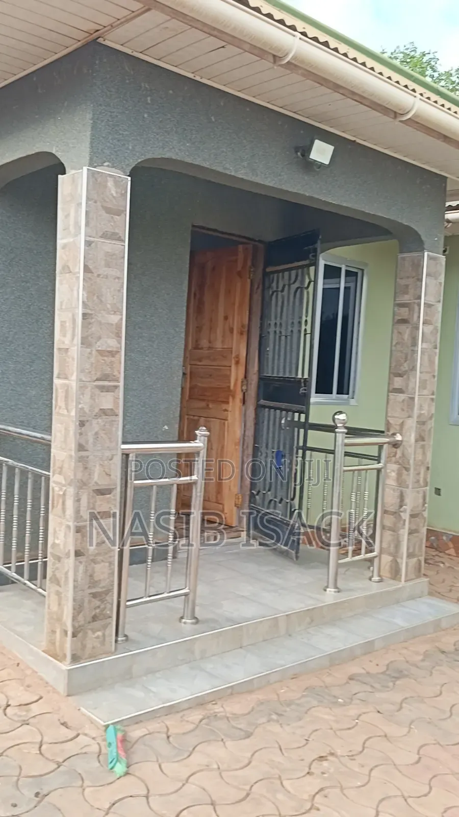 Furnished 3bdrm House in Mkolani for sale