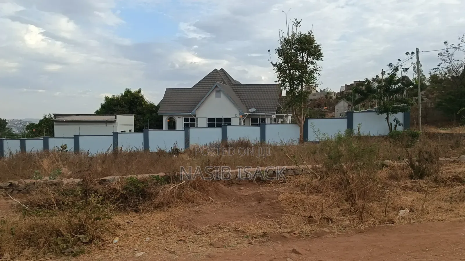 Furnished 3bdrm House in Mkolani for sale