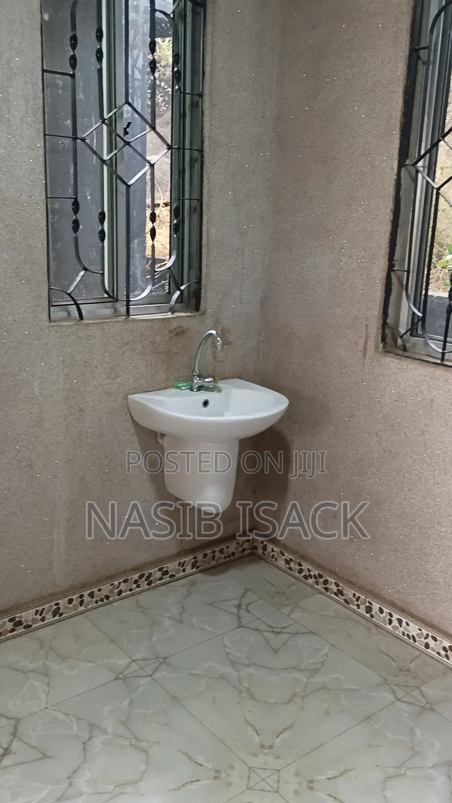 Furnished 3bdrm House in Mkolani for sale
