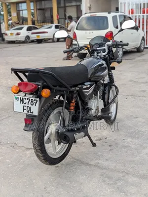 Bajaj Boxer 125 2026 Black