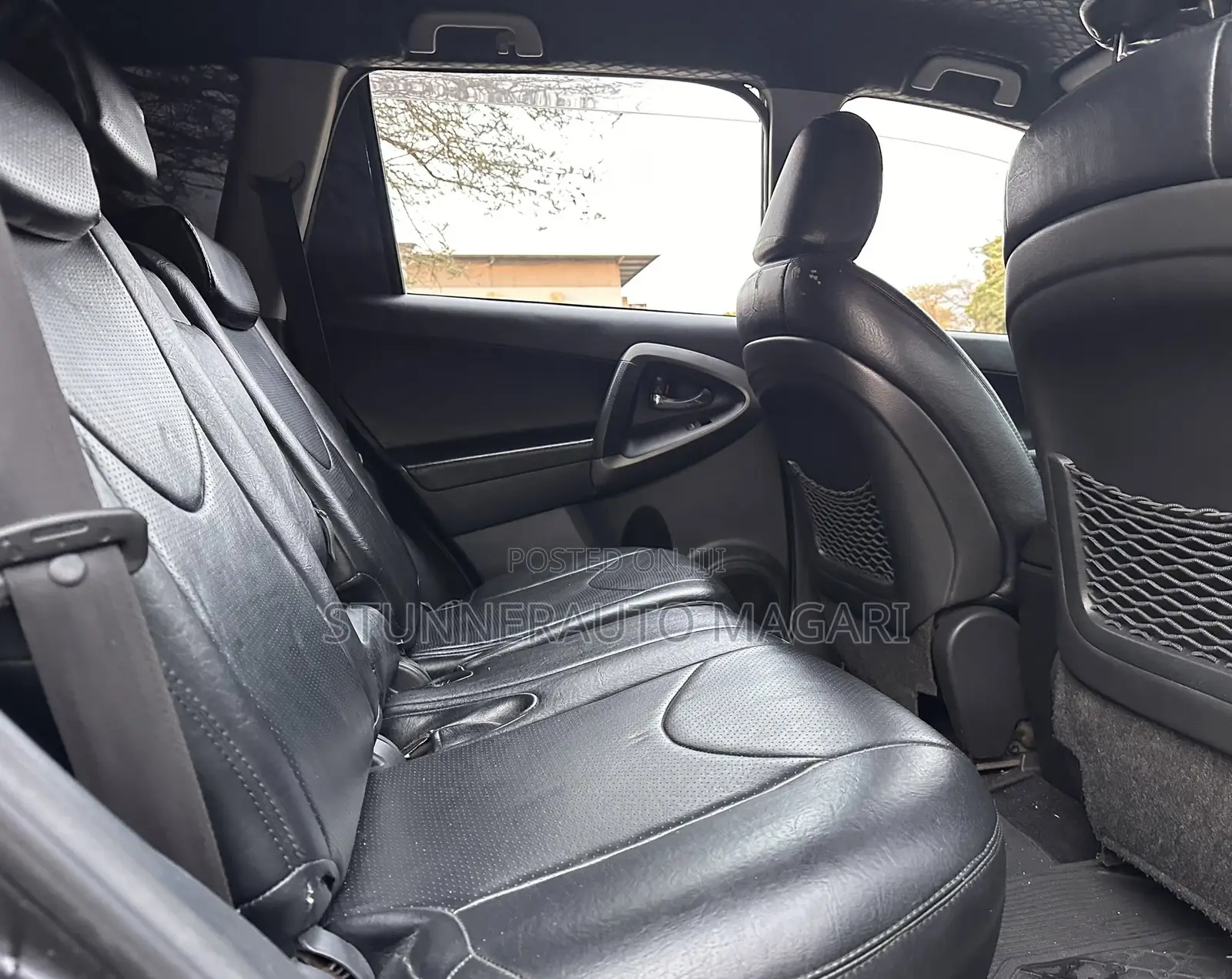 Toyota Vanguard 2010 Black