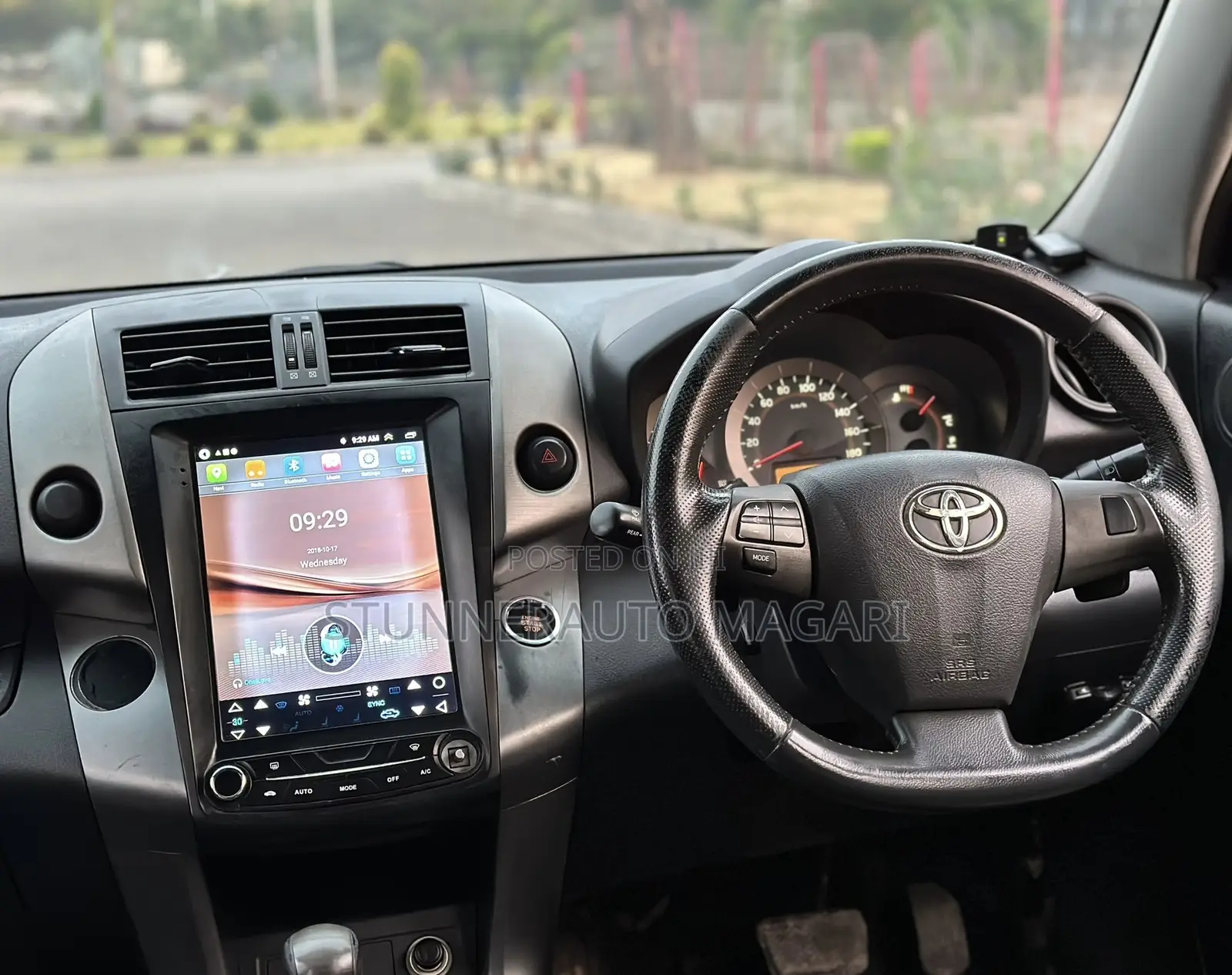 Toyota Vanguard 2010 Black