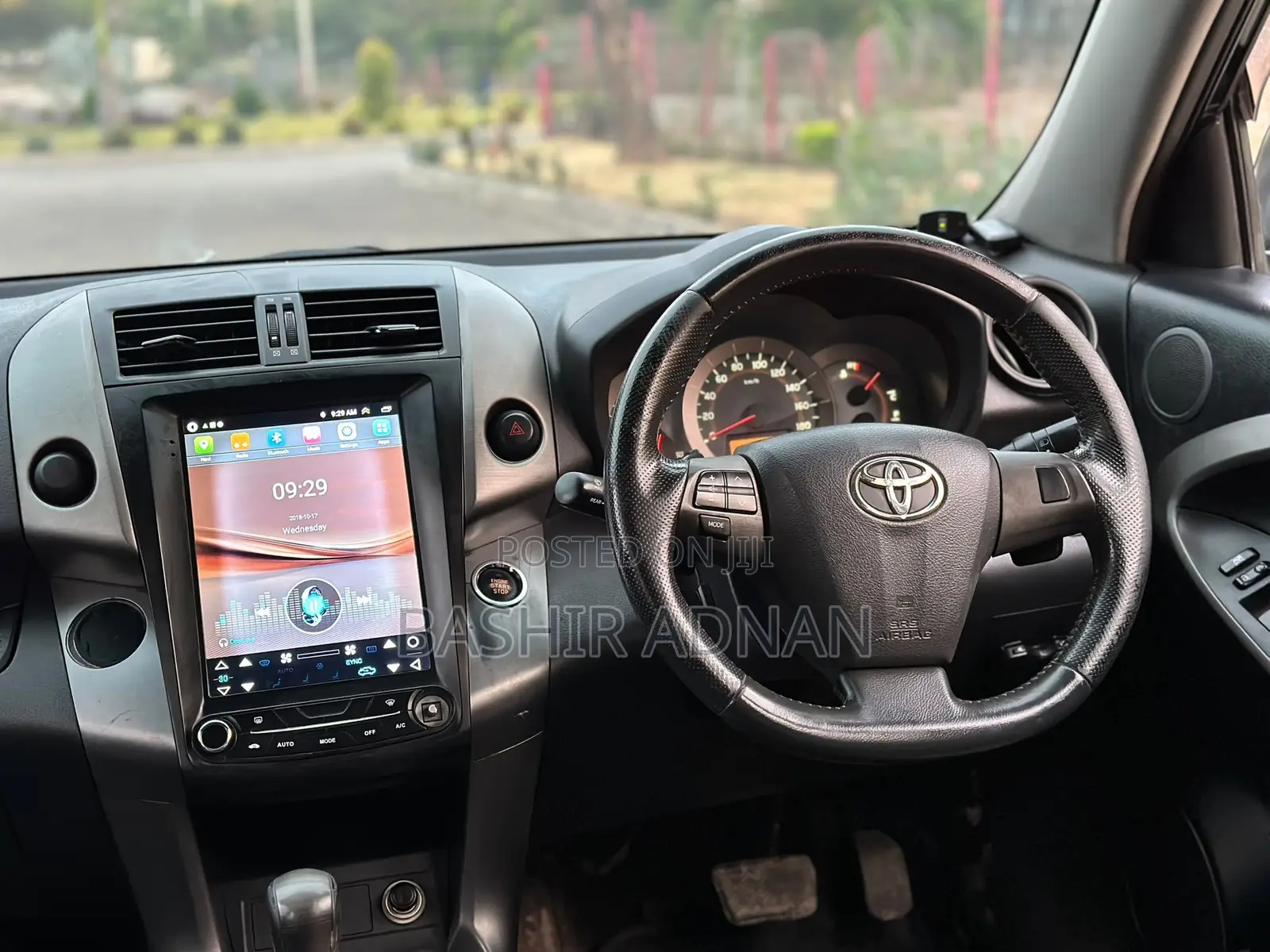 Toyota Vanguard 2010 Black