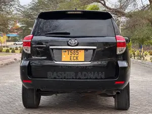 Toyota Vanguard 2010 Black