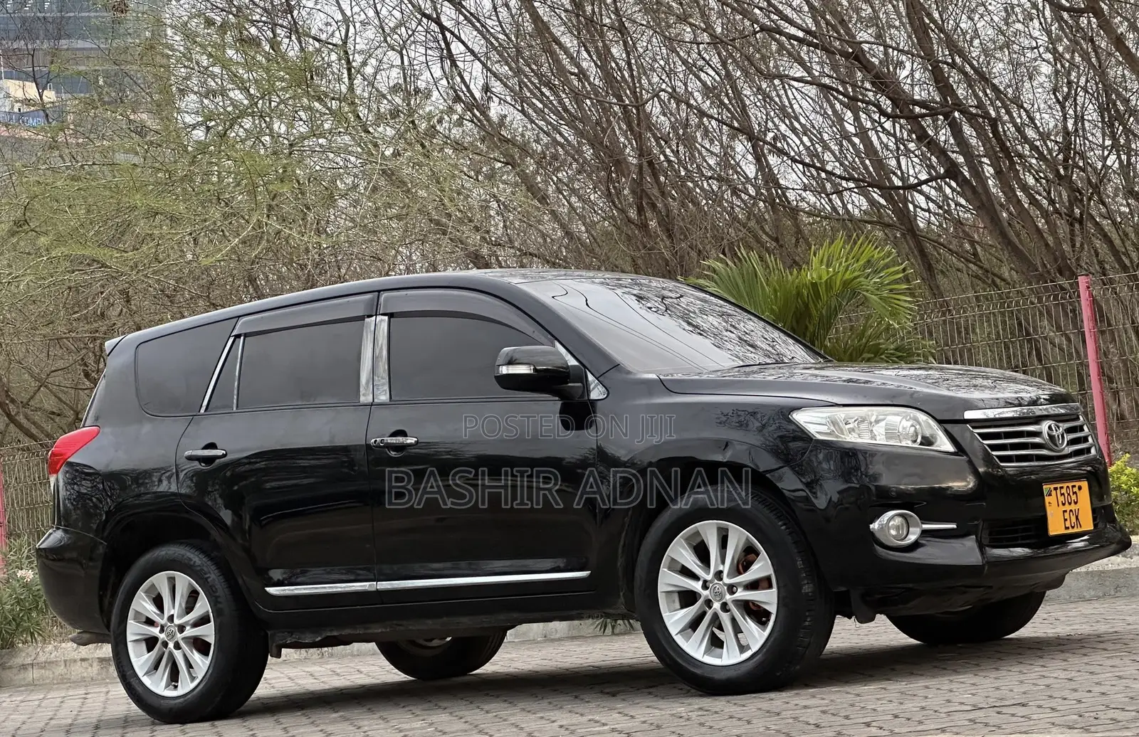 Toyota Vanguard 2010 Black