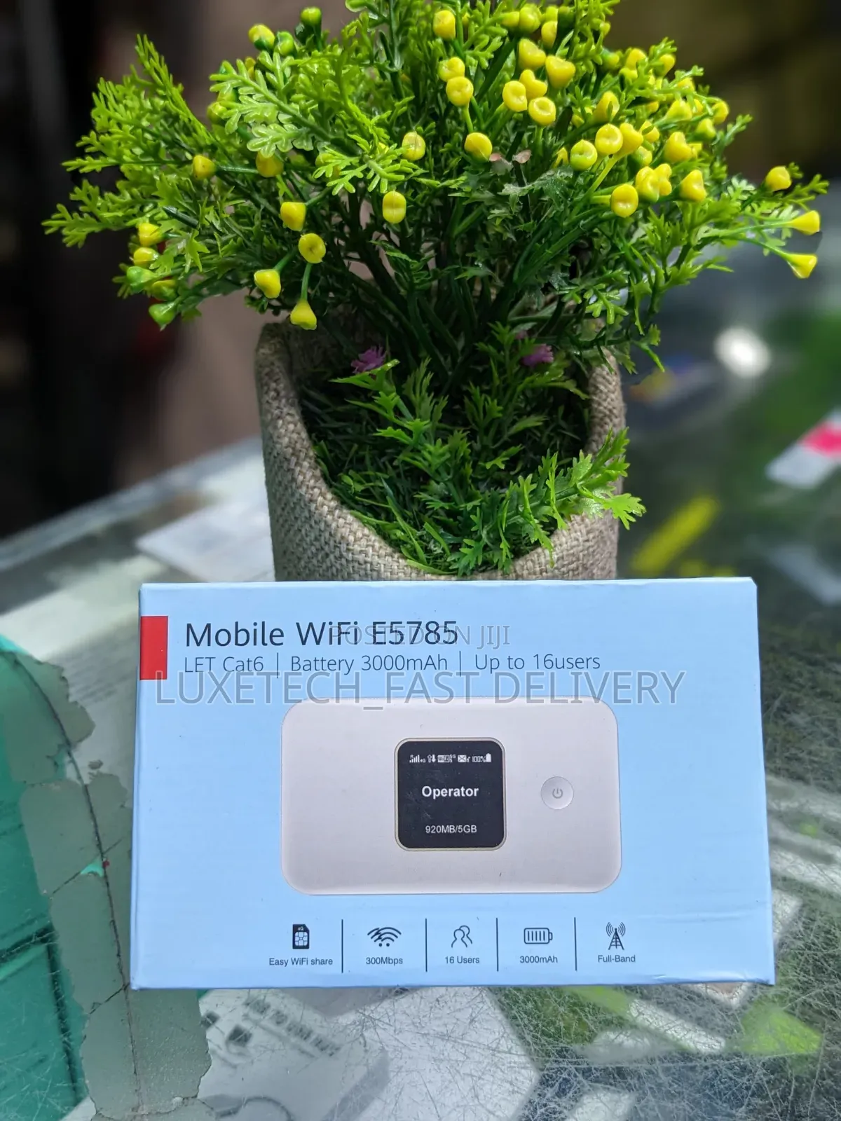 Huawei E5785 4G LTE Mobile WiFi – 300Mbps Pocket Router, 16 Users