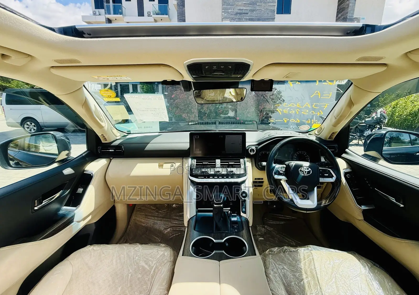 Toyota Land Cruiser LC300 2024 Black