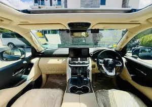 Toyota Land Cruiser LC300 2024 Black