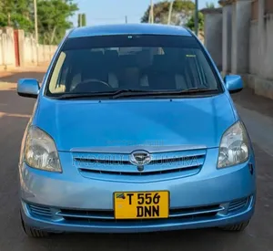 Toyota Corolla Spacio 2005 Blue