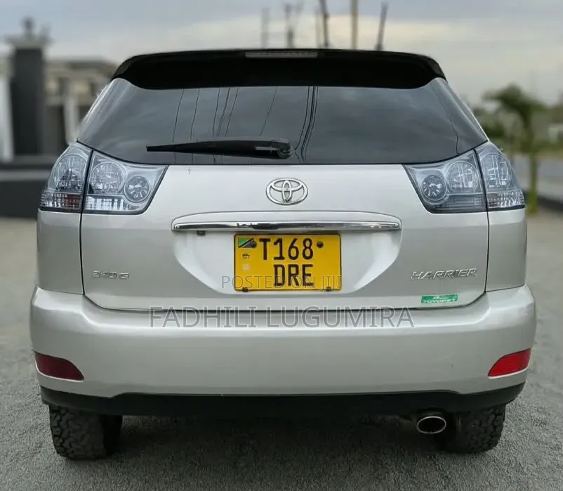 Toyota Harrier 2005 Silver