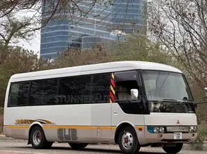 Mitsubishi Fuso Rosa 2000 White