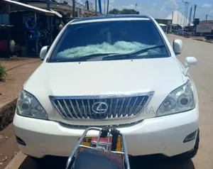 Toyota Harrier 2006 White