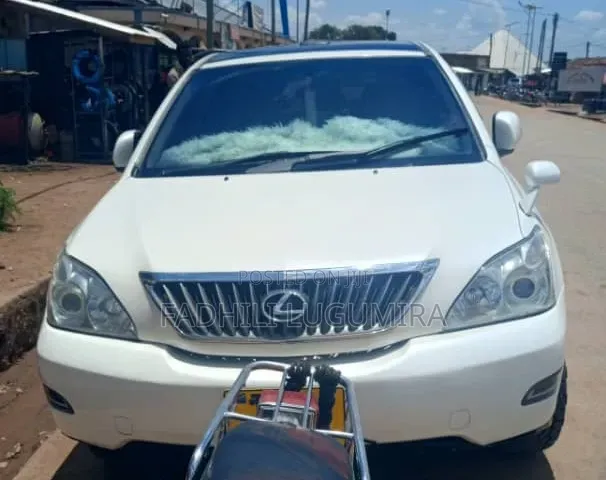 Toyota Harrier 2006 White